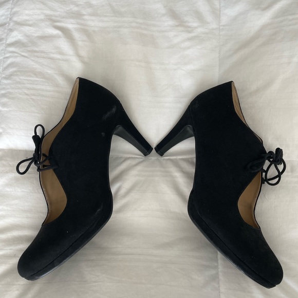 Naturalize size 10 heels - worn ONCE - Picture 1 of 6